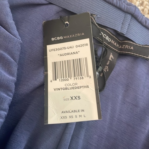 BCBG MaxAzria Blue  Ruched Mini Skirt. XXS - Picture 5 of 6